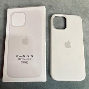 Apple Silicone iPhone 12/12 Pro Case